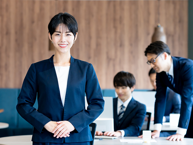 契約後最短即日、既存の業務を巻き取り